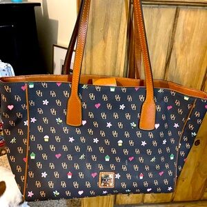 Dooney & Bourke brown tote